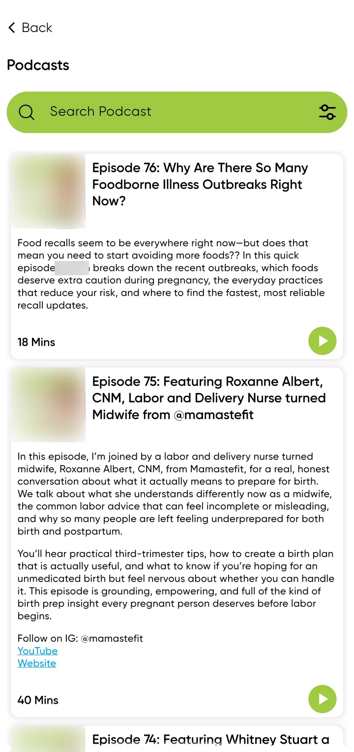 Podcasts: a podcast search, and episodes with artwork, a summary, their length and a play button. The host&rsquo;s photo and name are blurred.